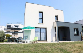 Nice Home In Clohars-Carnoët With Wifi